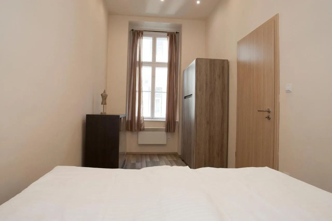 Dominique Apartment Будапешт 0*,